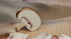 Как приготовить картошку с грибами в духовке