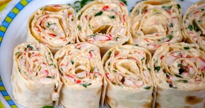 How to cook pita bread with crab sticks.  Stuffing for pita bread with crab sticks and egg.