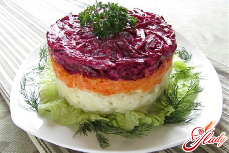 Recettes de betteraves bouillies.  Deuxième plats de betteraves.