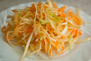  Салат из капусты с уксусом: правильный рецепт с фото.