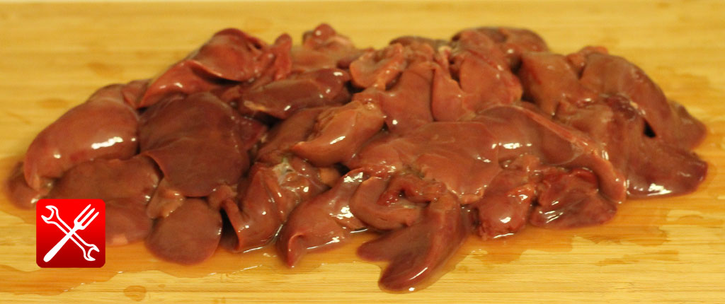 Ocvrta piščančja jetra s čebulo - recept po korakih s fotografijo kuhanja doma.  Piščančja jetra: kuharski recepti s fotografijami korak za korakom.
