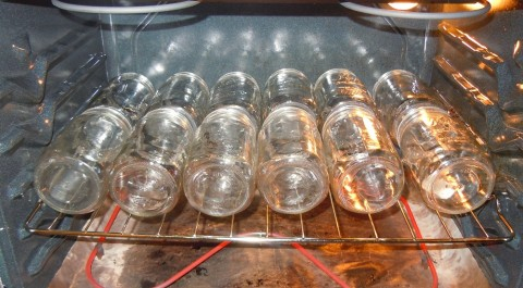 What does it mean to pasteurize cans of blanks.  How to sterilize glass jars at home