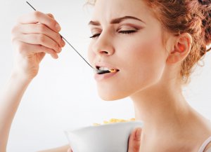 Are cereals good for you?  How to lose weight with cereal.  Consider a sample menu for a couple of days with a diet of corn flakes.