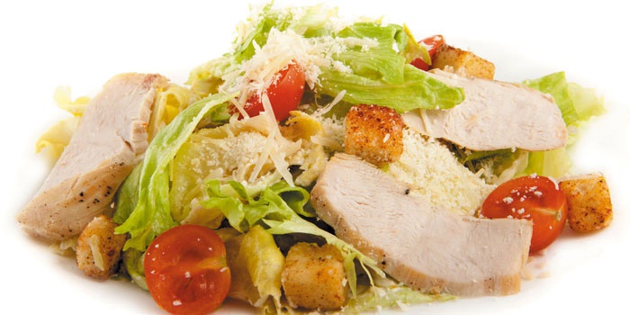 Салаты сытные из курицы. Процесс приготовления включает в себя. Слоенный салат с курицей «Экзотика вкуса».