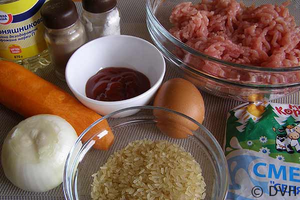 Ёжики в сметанно томатном соусе. Как приготовить ежиков из фарша с рисом — рецепты с фото. Рецепты приготовления ежиков из фарша с фото.