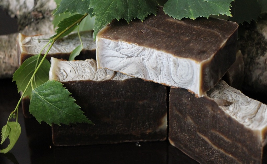 Tar soap benefits and harms to hair.  Mask of tar soap and olive oil.  Ways to use tar soap for hair.